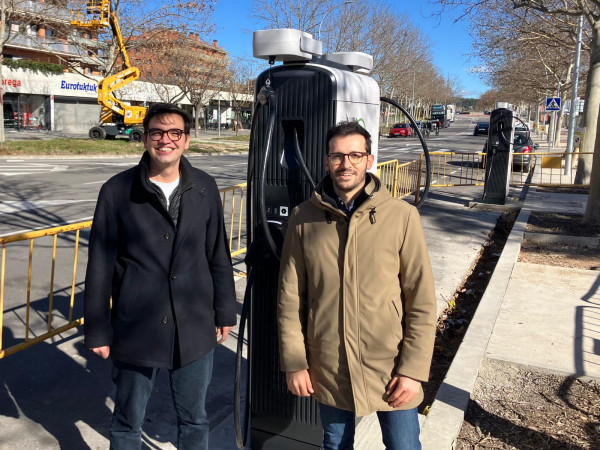 El PSC anuncia l’estrena de la nova Xarxa Municipal de Carregadors de Vehicles Elèctrics d’Igualada que ha impulsat